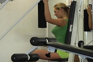 aiss 李丽莎 顾欣怡