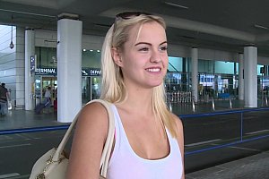 欧美shoejob踩踏吐奶